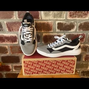 VANS Ultrarange Exo Sneakers Men's sz 10.5